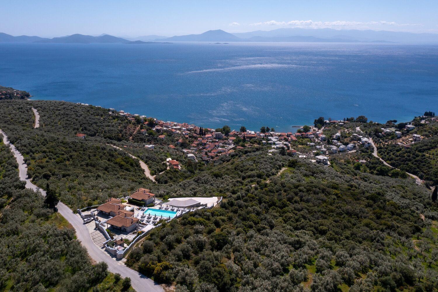 Karavia Lux Inn Afissos Bagian luar foto