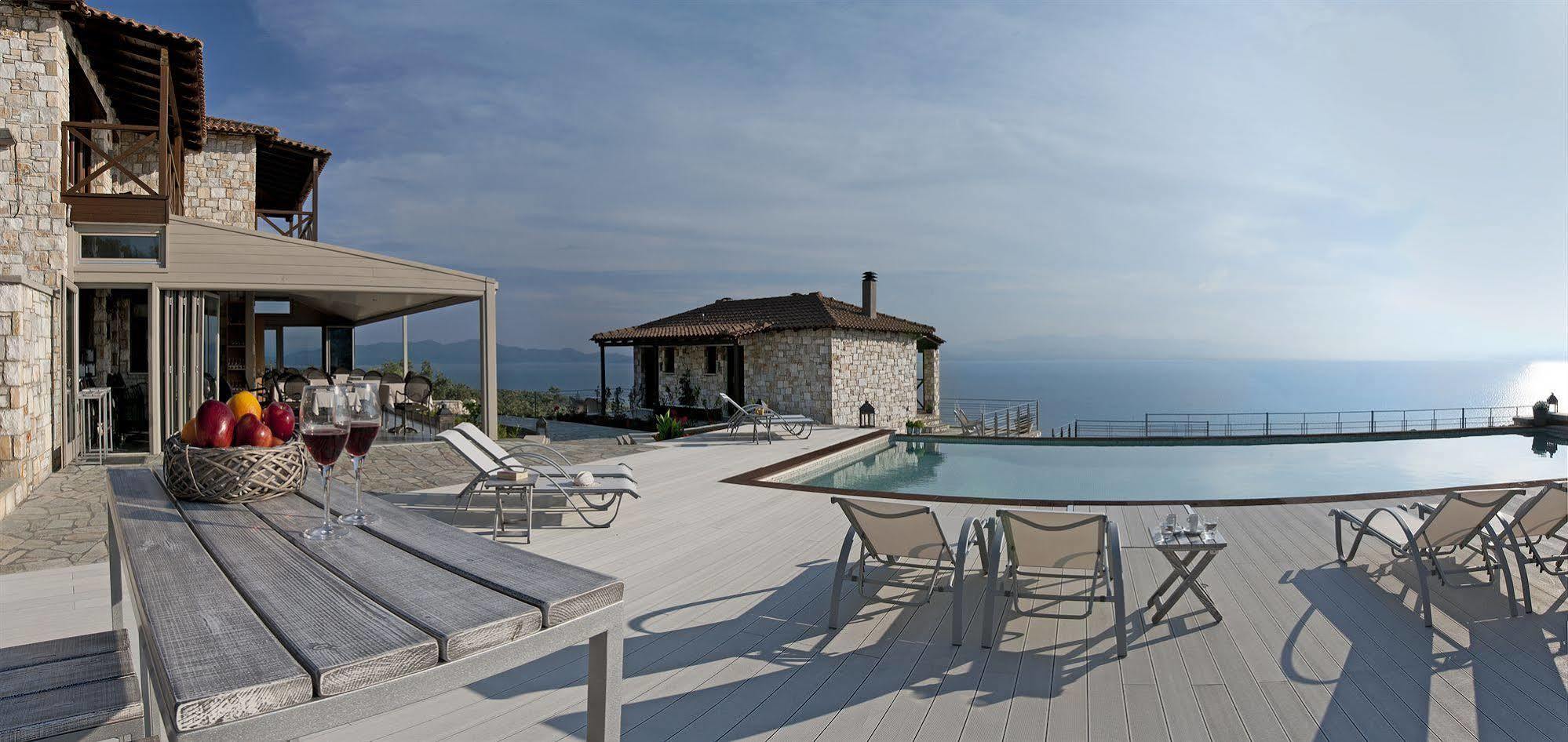 Karavia Lux Inn Afissos Bagian luar foto
